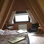 Spitzdachferienhaus Mit Schwedenofen Und Garten By Interhome 达普
